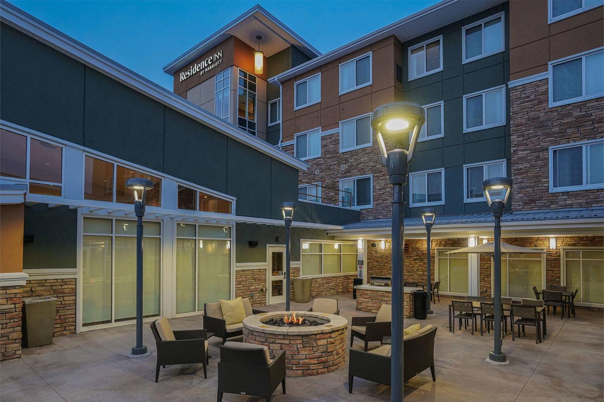 Residence Inn By Marriott Colorado Springs First & Main Экстерьер фото