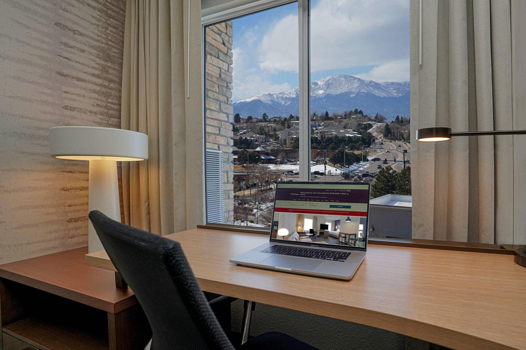 Residence Inn By Marriott Colorado Springs First & Main Экстерьер фото